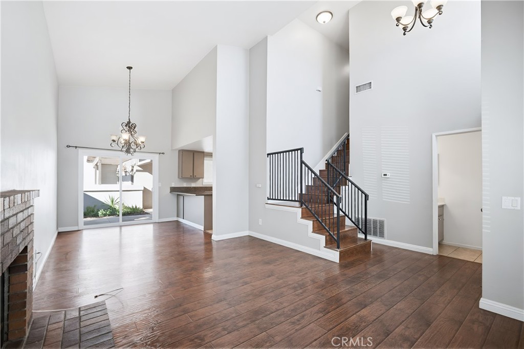 MLS #WS25269257 image #4