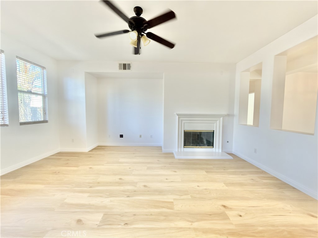 MLS #WS25269362 image #12