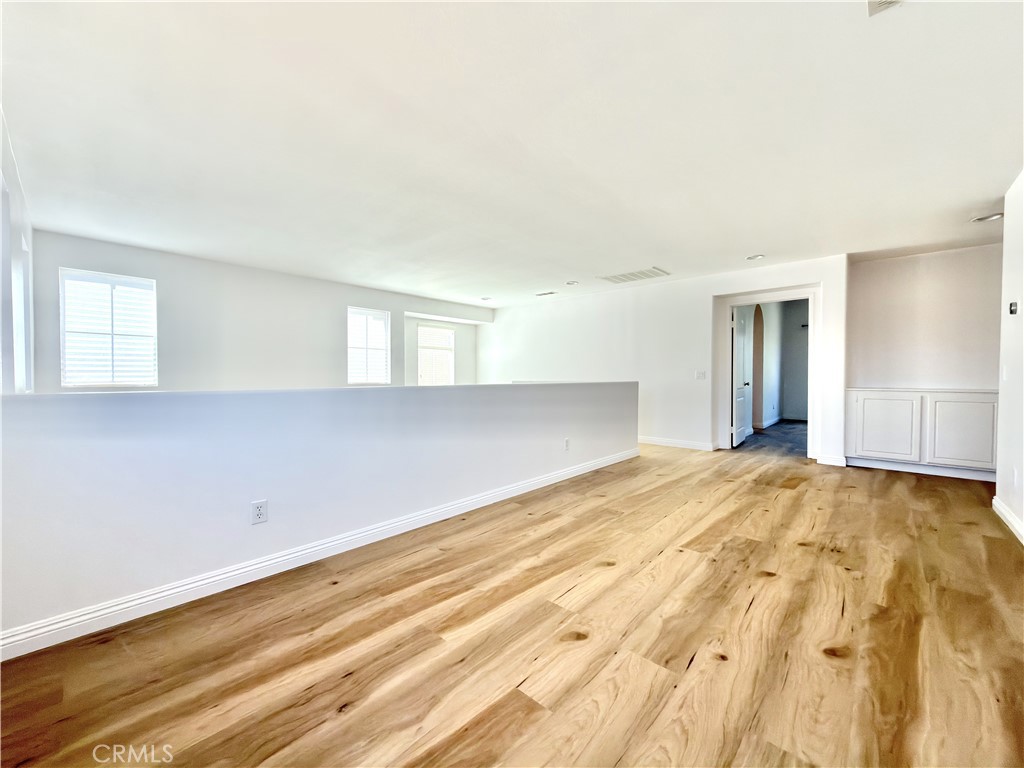 MLS #WS25269362 image #18