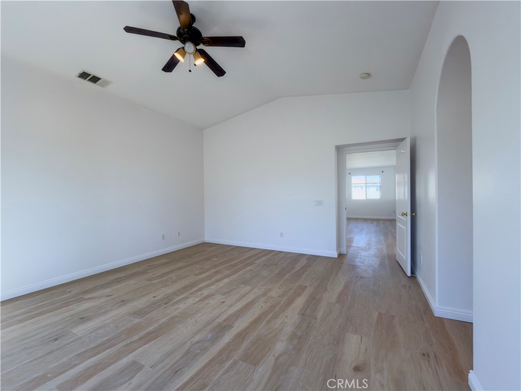 MLS #WS25269362 image #20