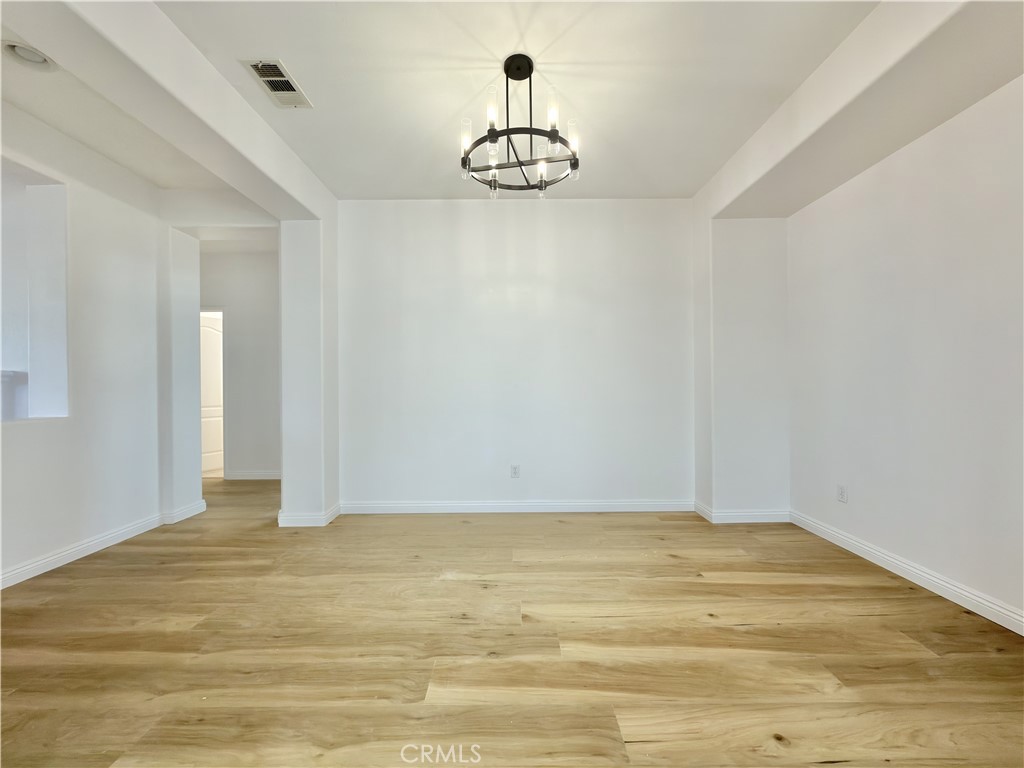 MLS #WS25269362 image #8