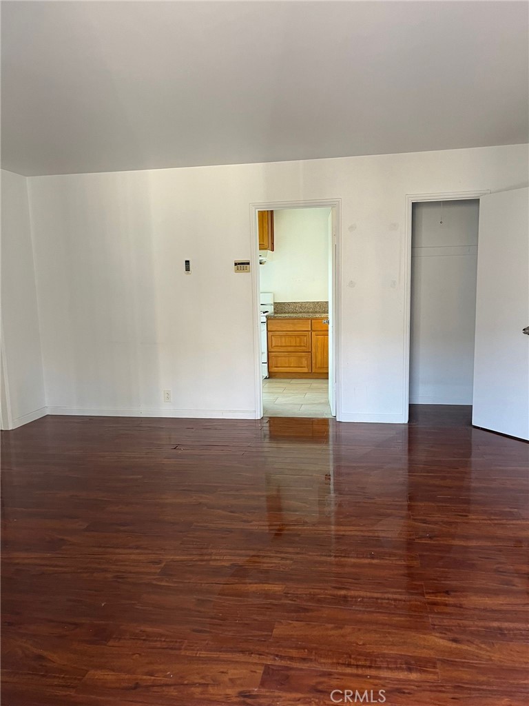 MLS #WS25269377 image #8