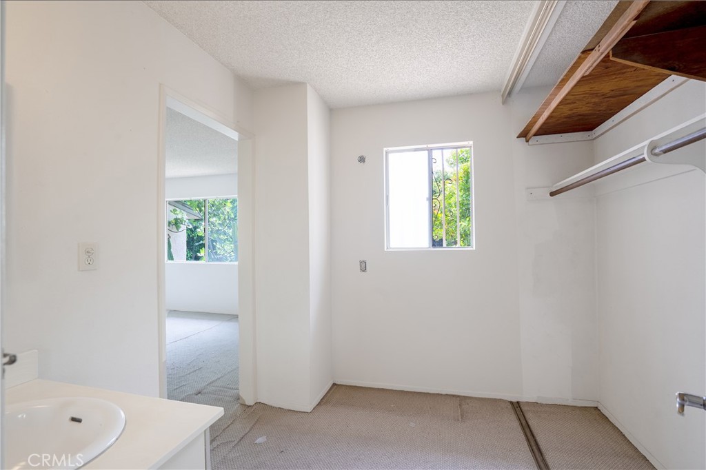 MLS #WS25269395 image #14