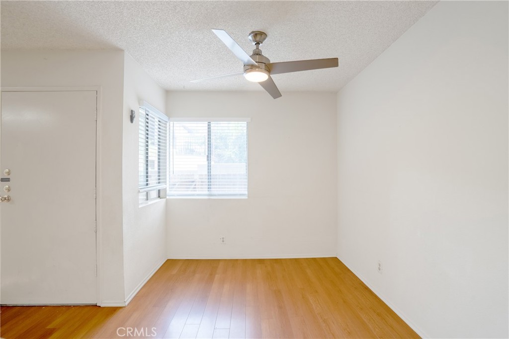 MLS #WS25269395 image #4