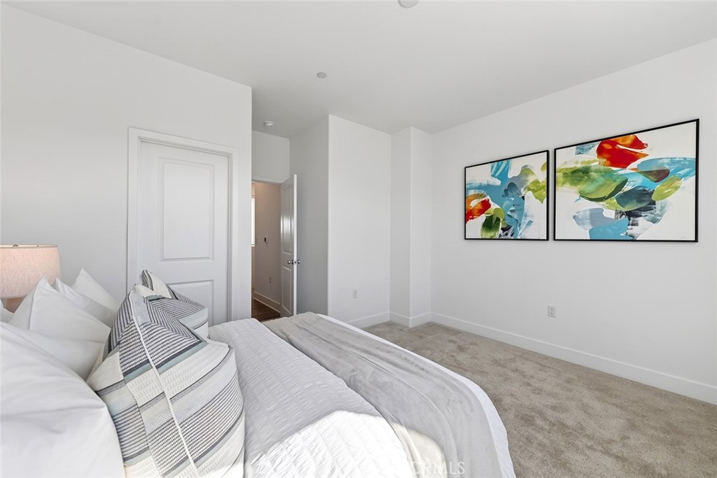 MLS #WS25269422 image #16