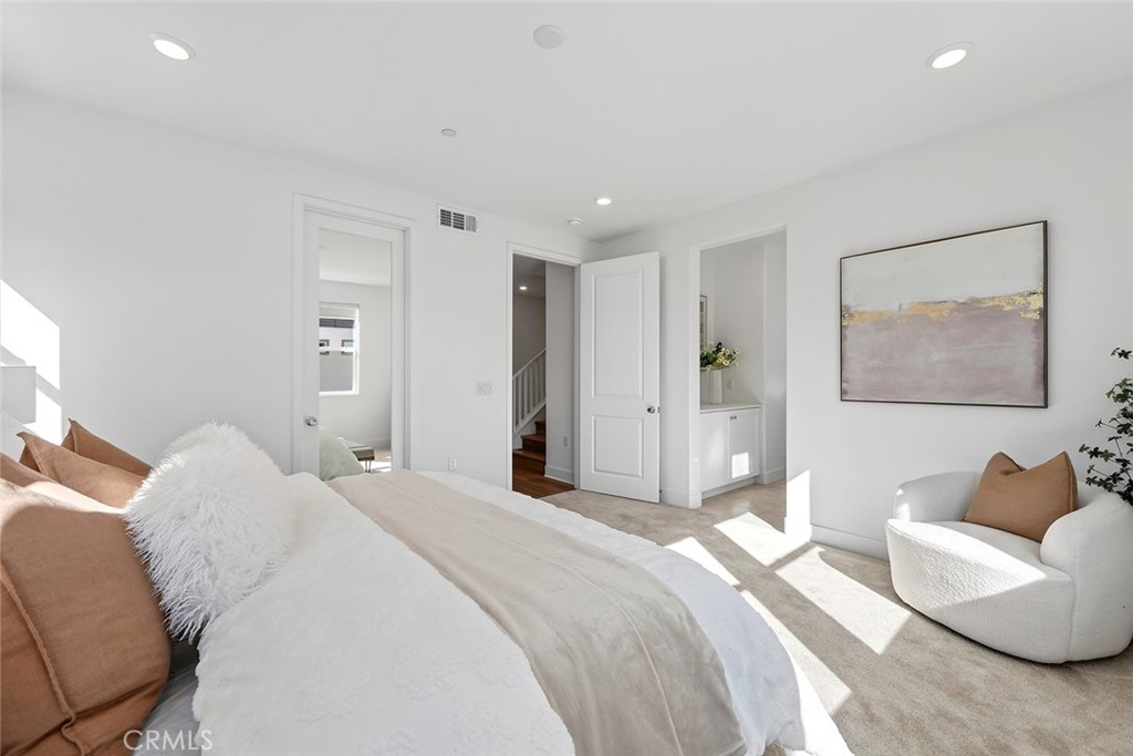 MLS #WS25269422 image #22