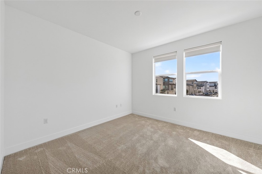 MLS #WS25269422 image #28