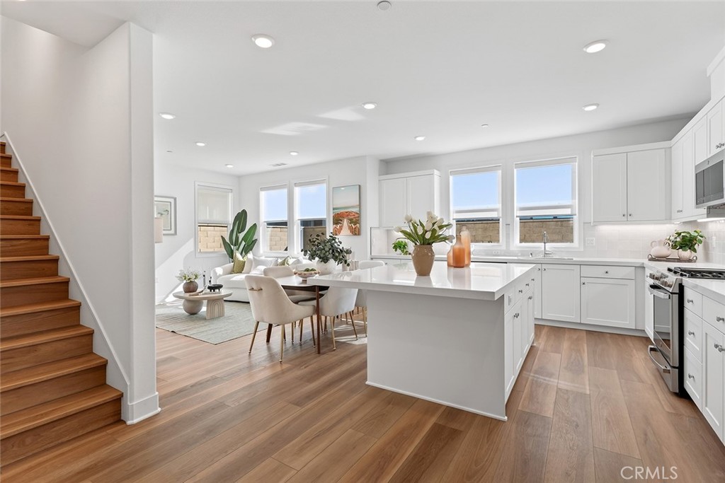 MLS #WS25269422 image #3