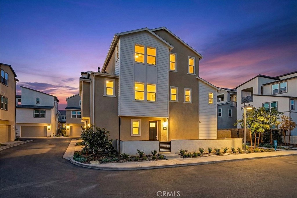 MLS #WS25269422 image #41