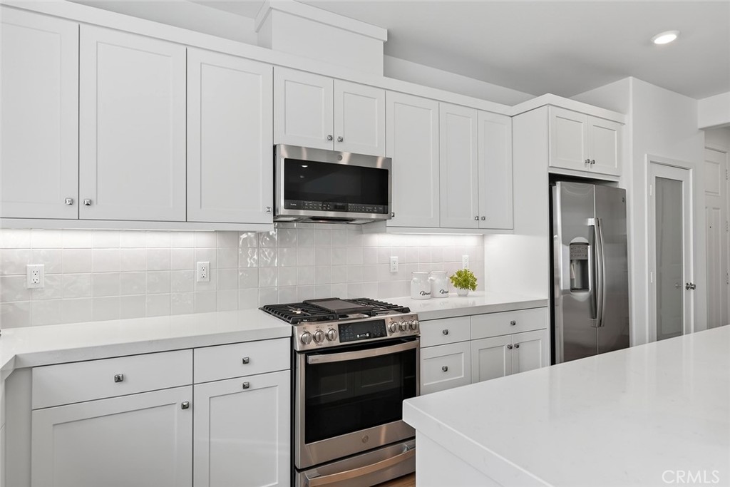 MLS #WS25269422 image #9