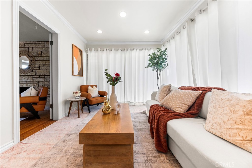 MLS #WS25269541 image #10