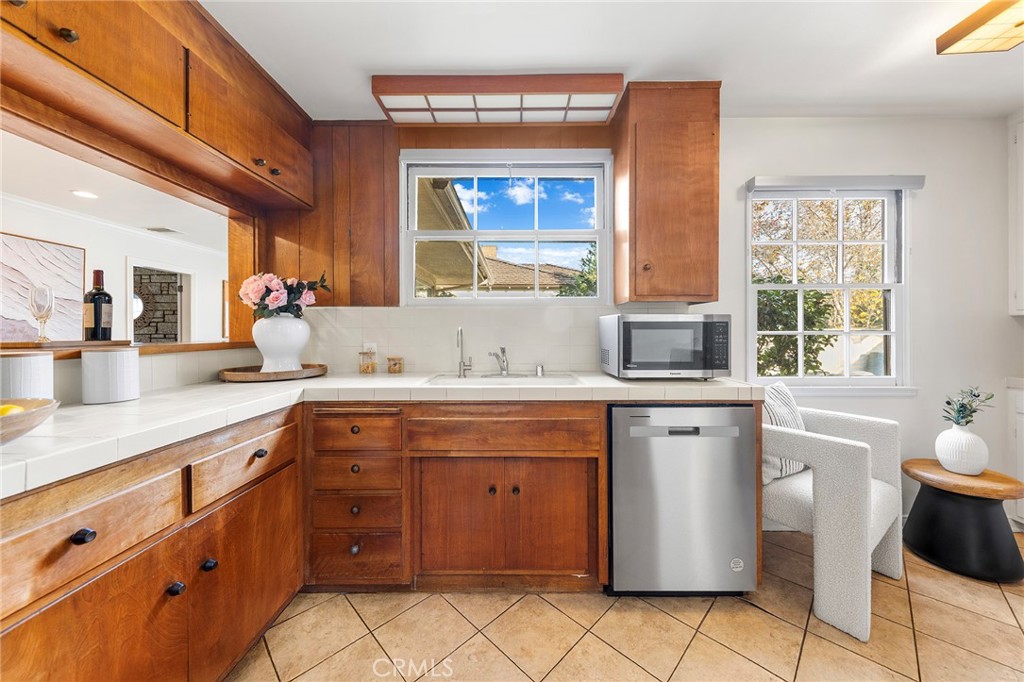 MLS #WS25269541 image #11