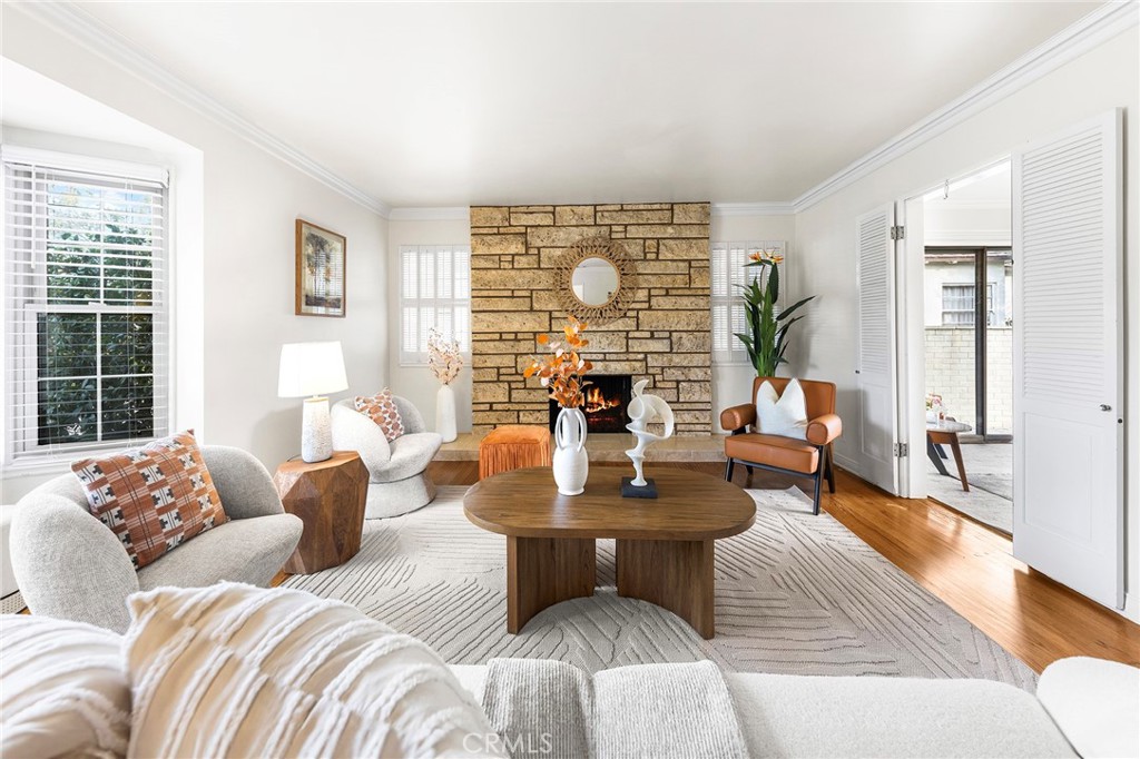 MLS #WS25269541 image #2