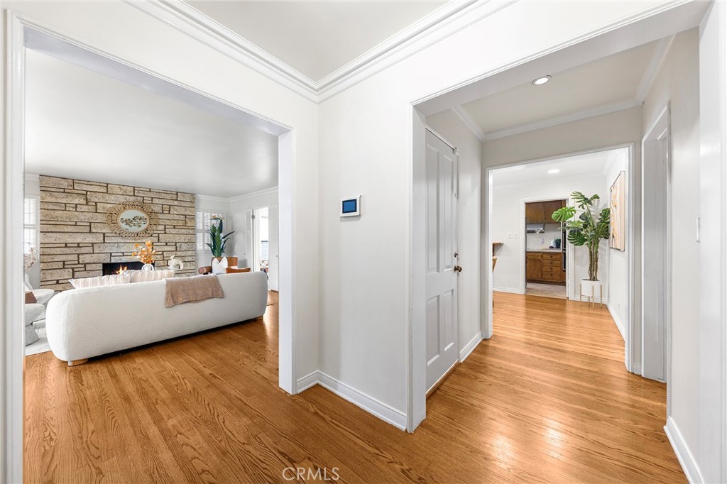 MLS #WS25269541 image #5