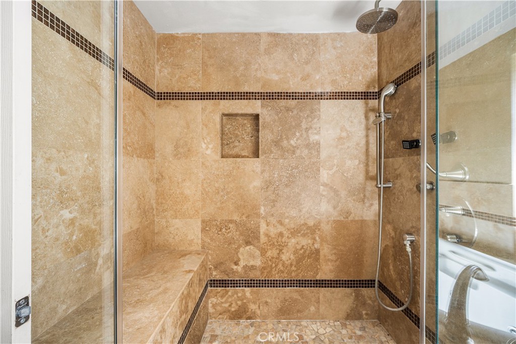 MLS #WS25269551 image #11