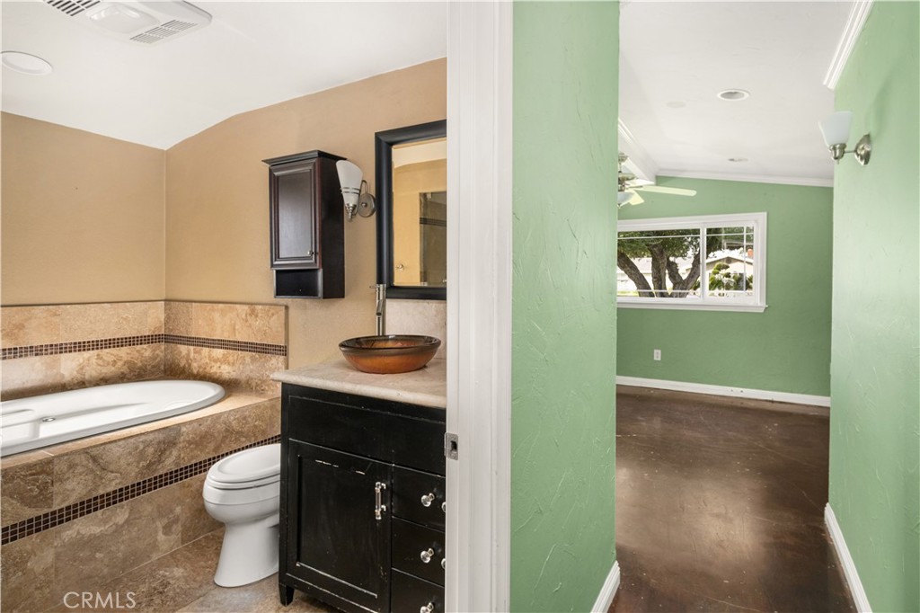 MLS #WS25269551 image #6