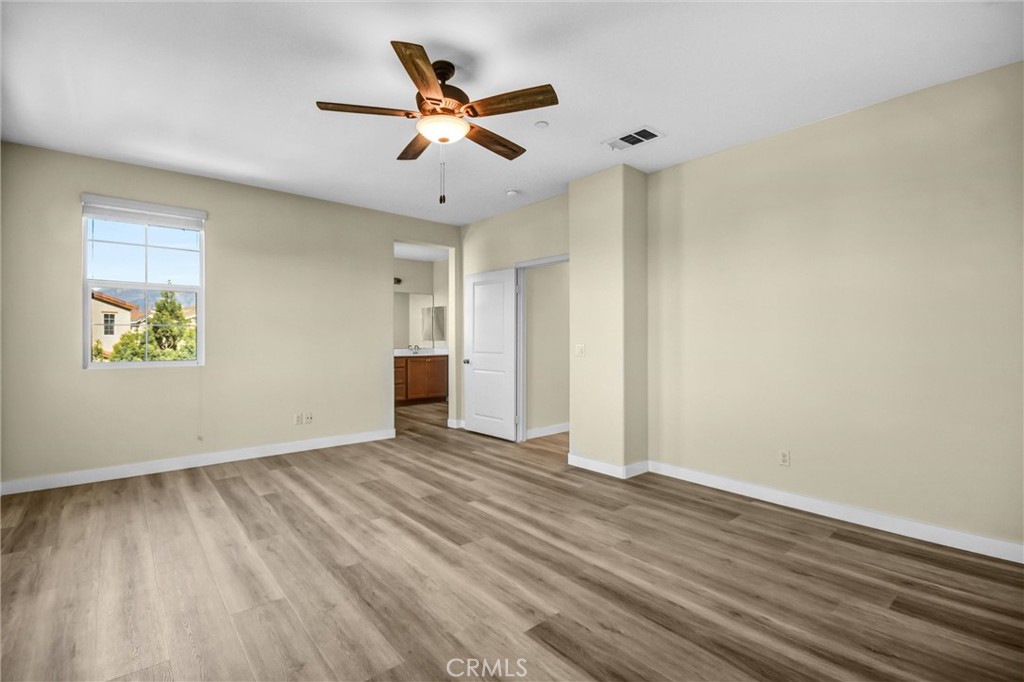 MLS #WS25269613 image #12