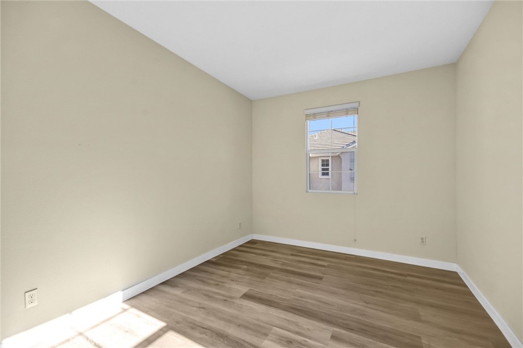 MLS #WS25269613 image #15