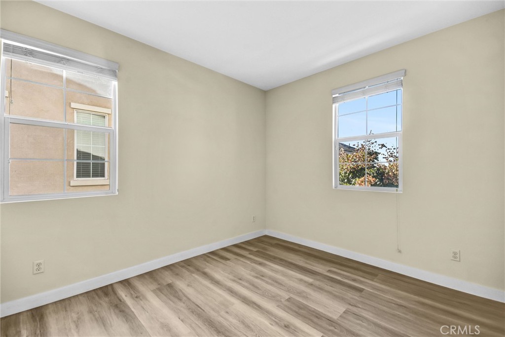 MLS #WS25269613 image #17