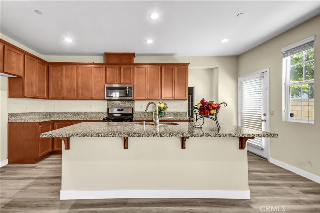 MLS #WS25269613 image #5