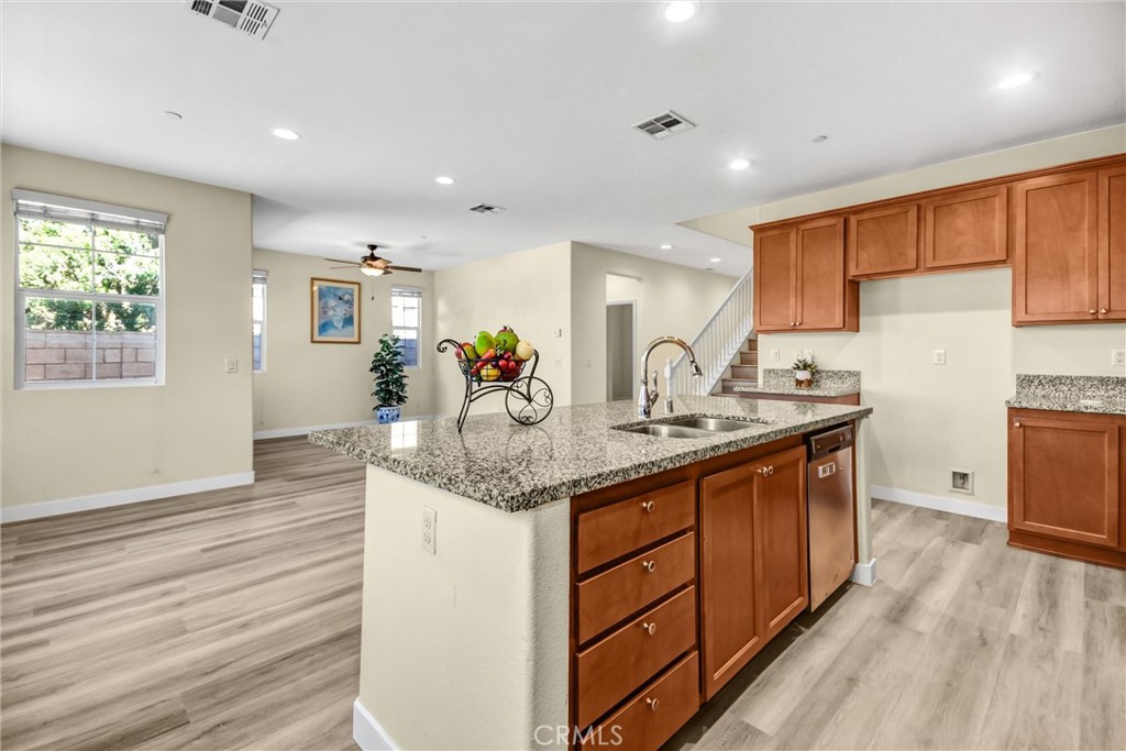 MLS #WS25269613 image #7