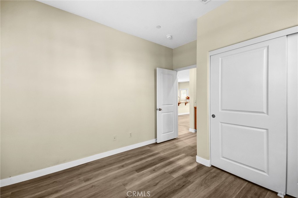 MLS #WS25269613 image #9