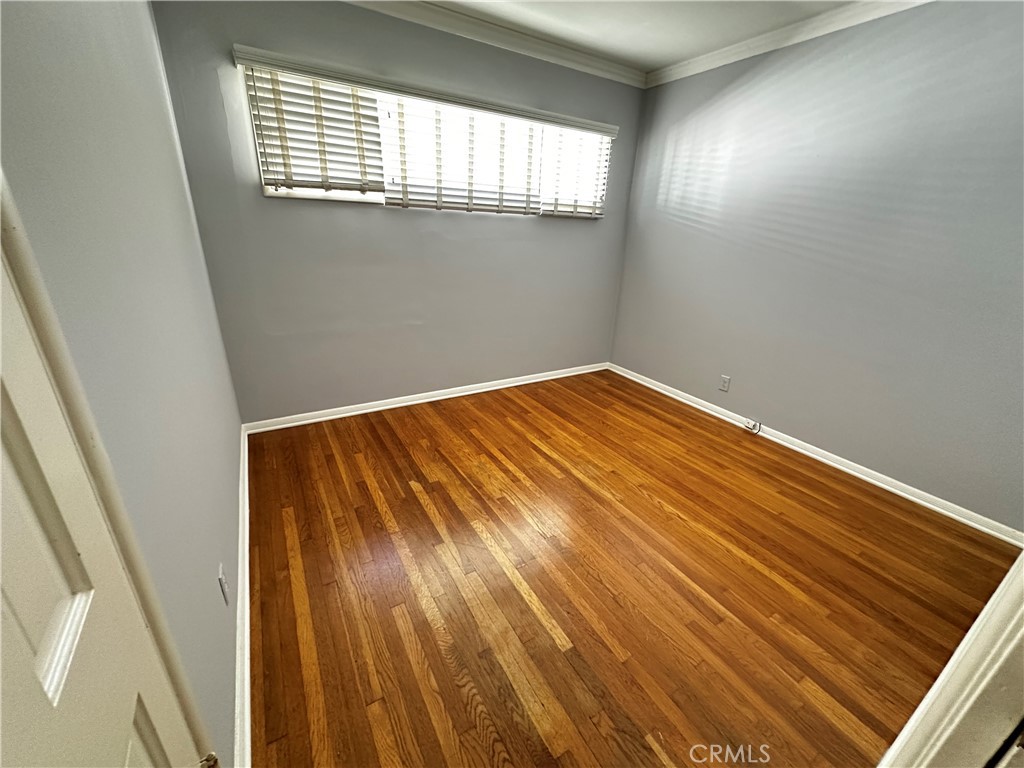 MLS #WS25269654 image #12