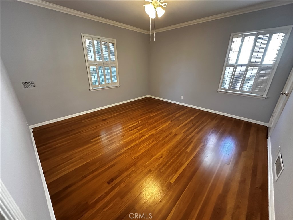 MLS #WS25269654 image #13