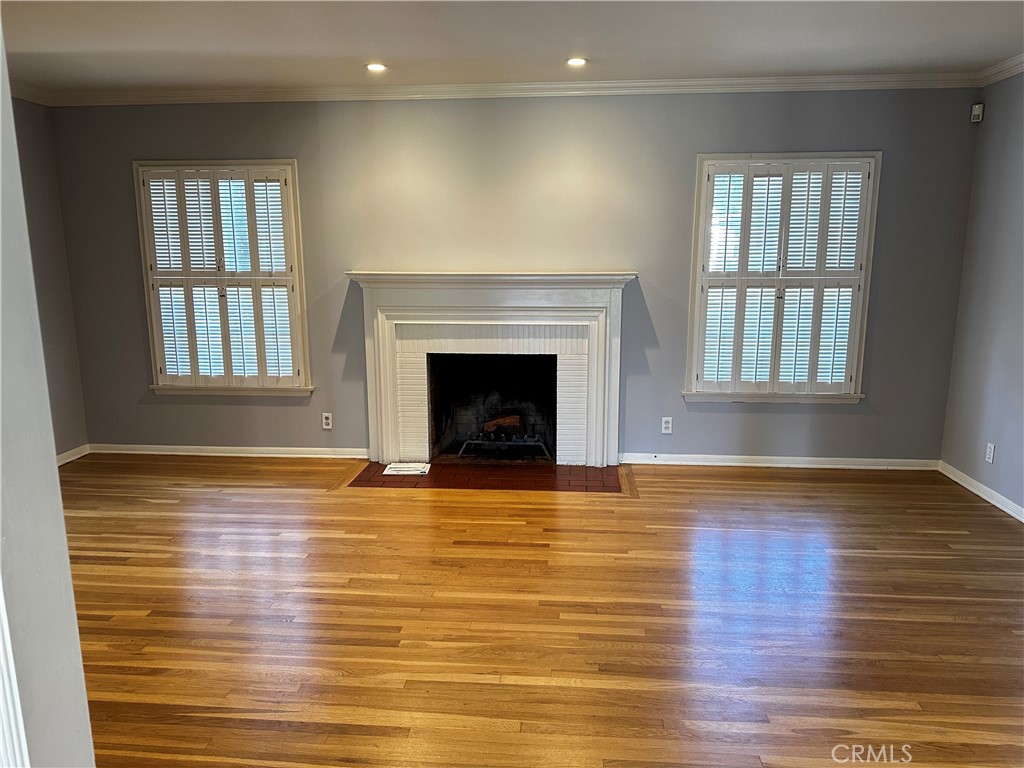 MLS #WS25269654 image #2