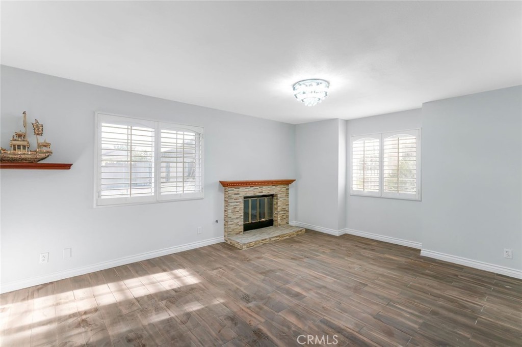 MLS #WS25269862 image #4