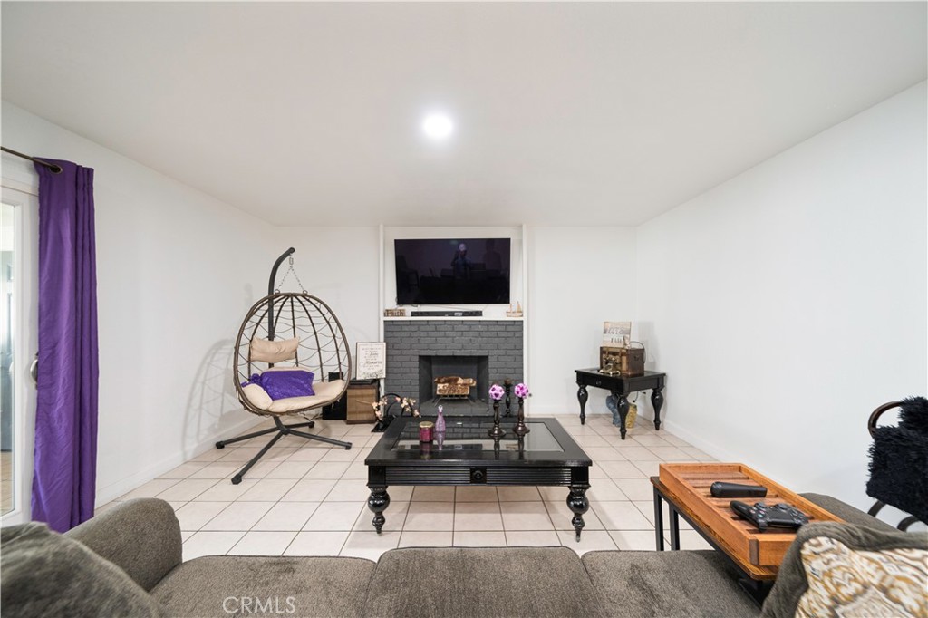 MLS #WS25269897 image #10