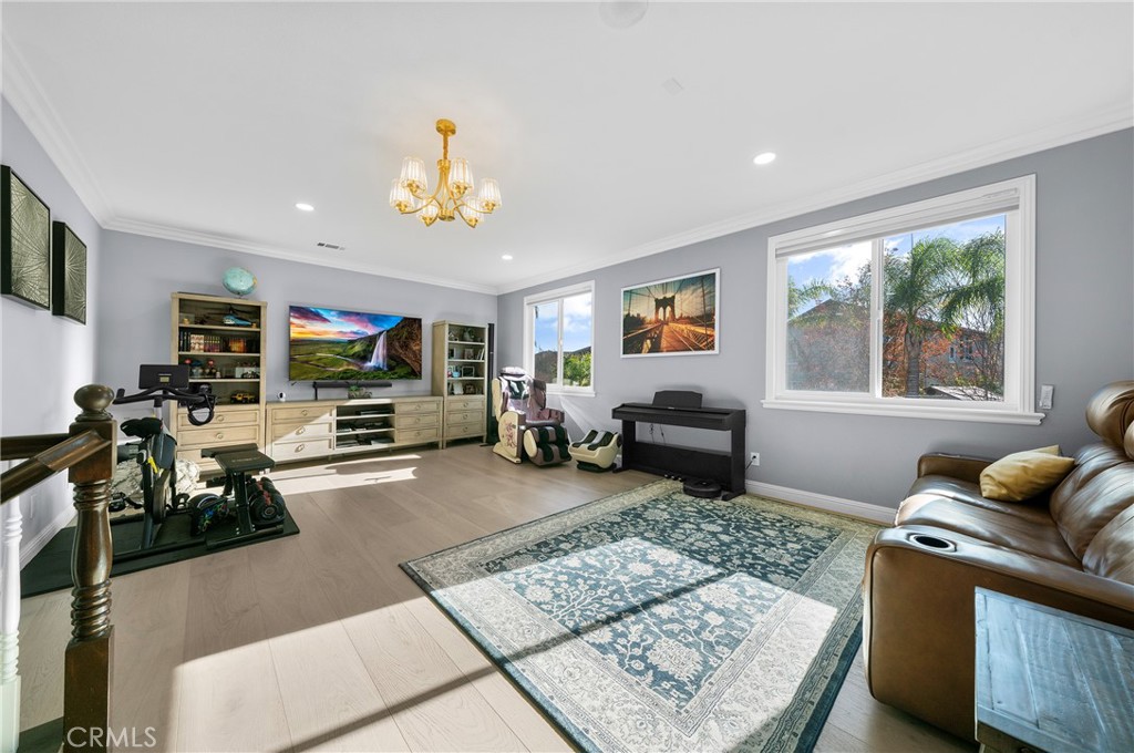 MLS #WS25270014 image #11