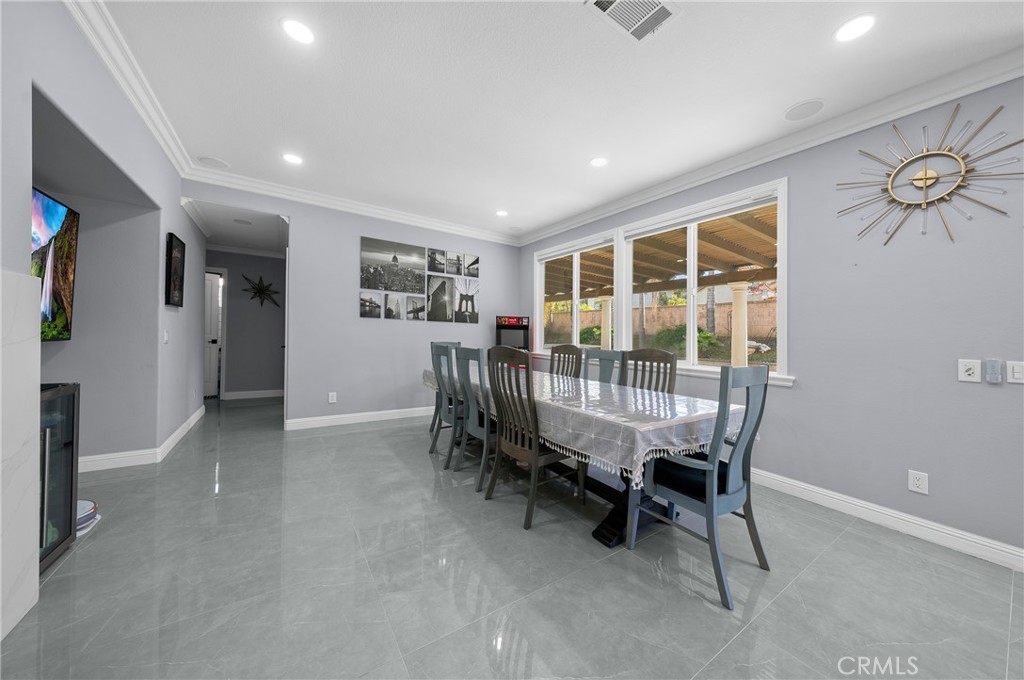 MLS #WS25270014 image #4