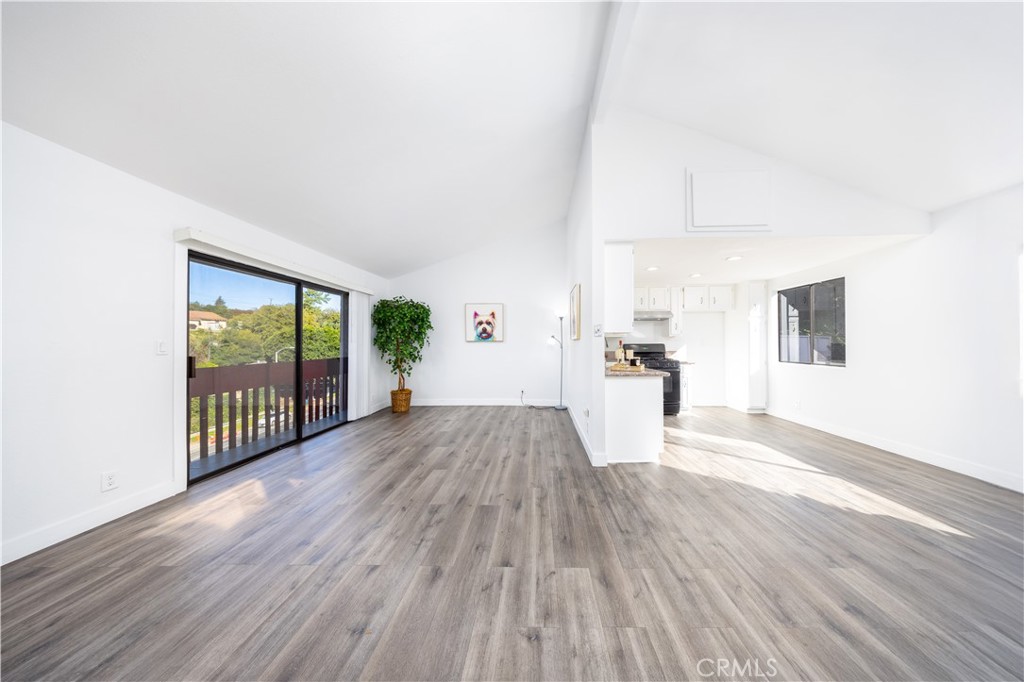 MLS #WS25270033 image #3