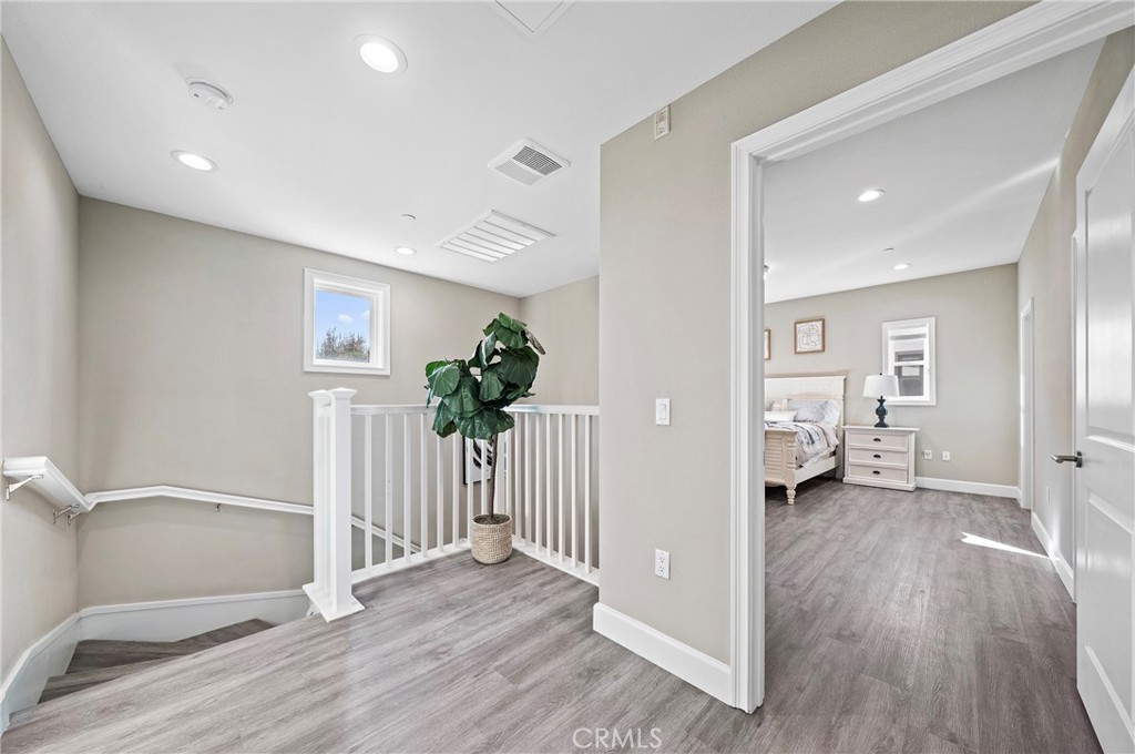 MLS #WS25270264 image #14