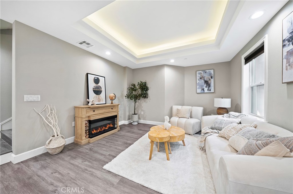 MLS #WS25270264 image #2