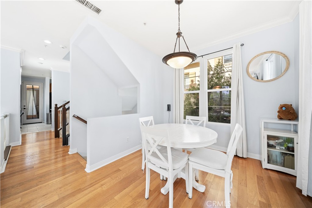 MLS #WS25270301 image #16