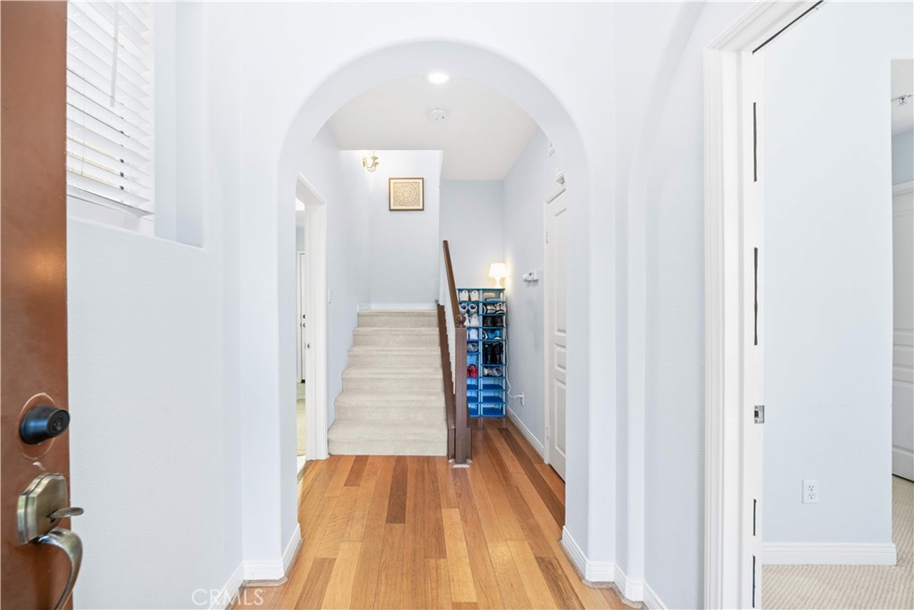 MLS #WS25270301 image #4