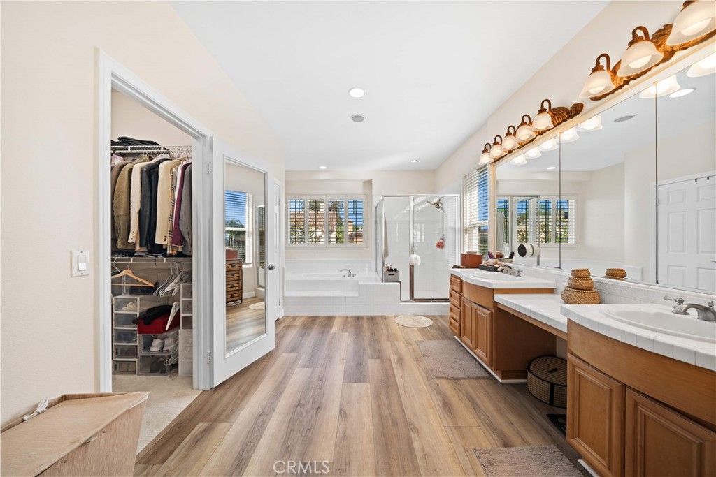 MLS #WS25270414 image #24