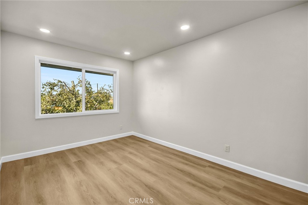 MLS #WS25270426 image #10