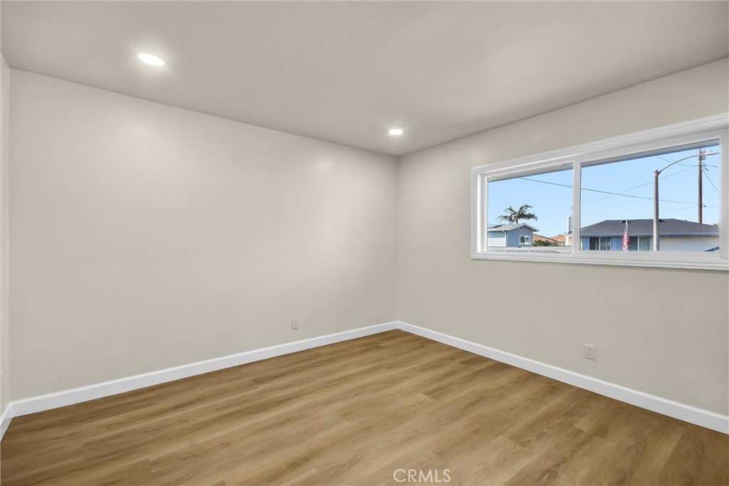 MLS #WS25270426 image #13