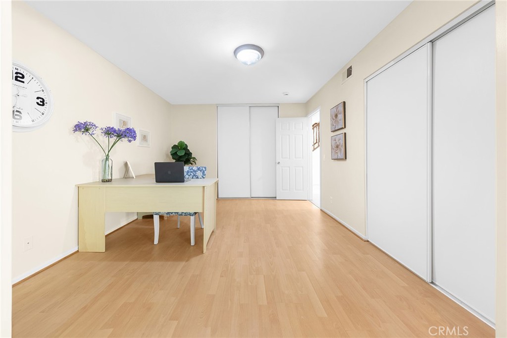 MLS #WS25270427 image #23