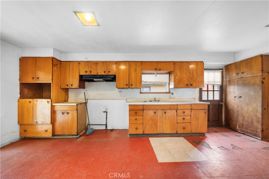 MLS #WS25270434 image #10