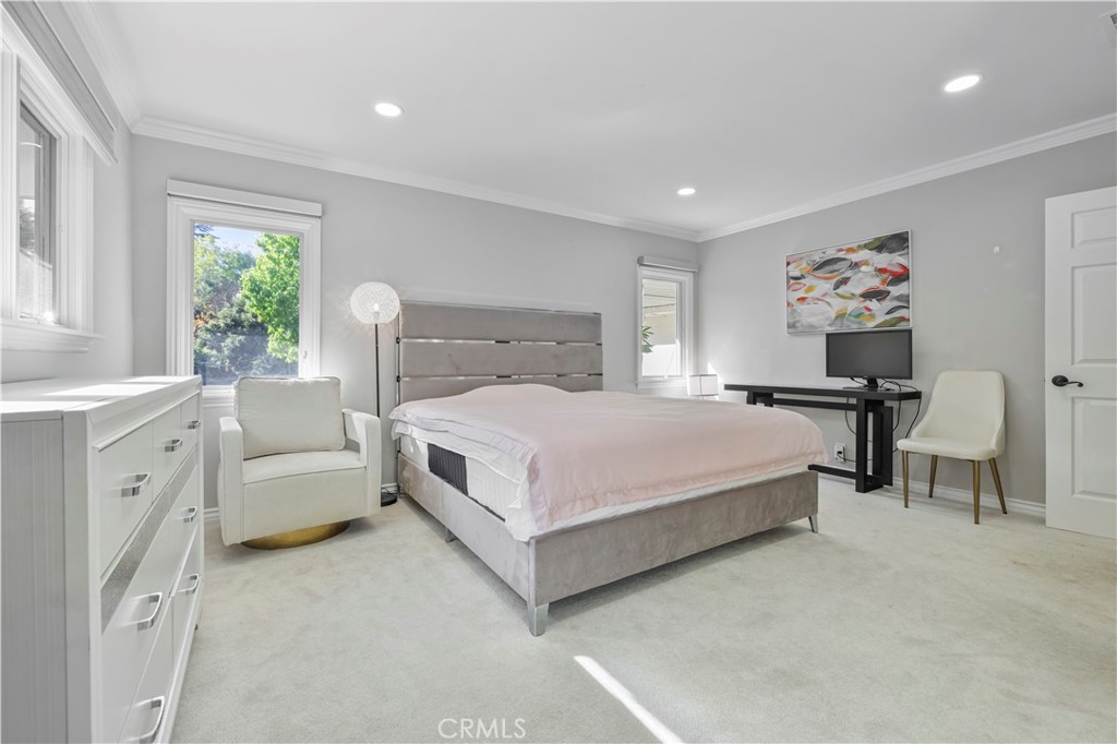 MLS #WS25270440 image #23