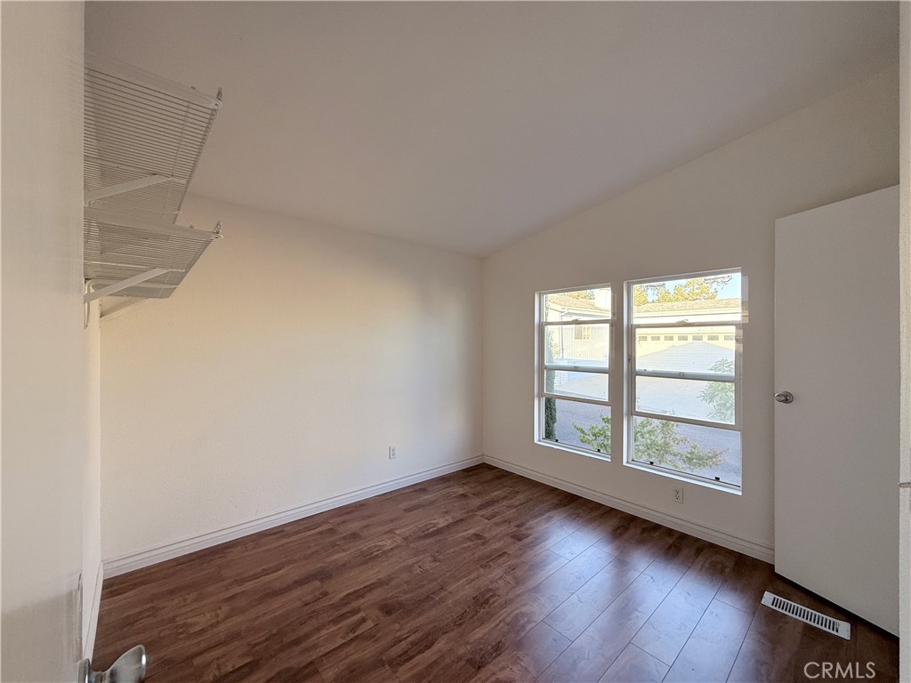 MLS #WS25270457 image #18