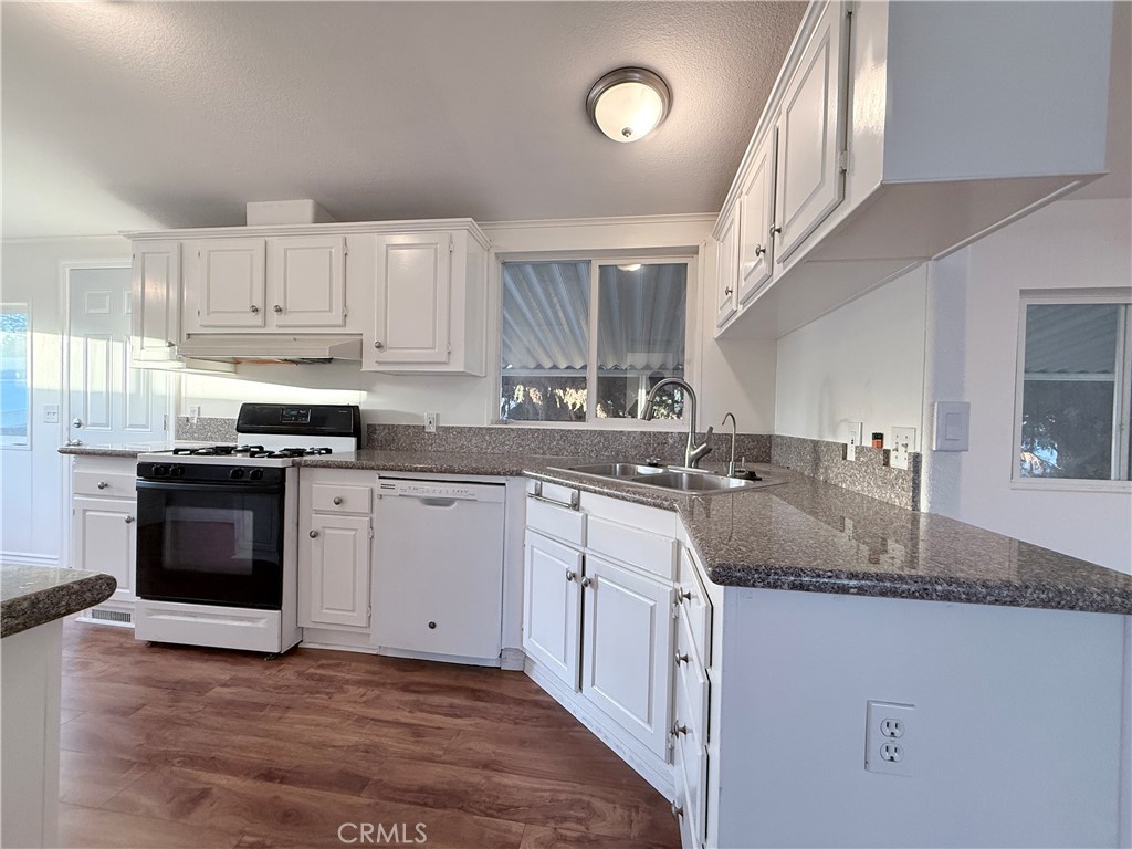 MLS #WS25270457 image #9