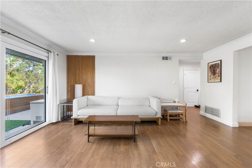 MLS #WS25270508 image #11