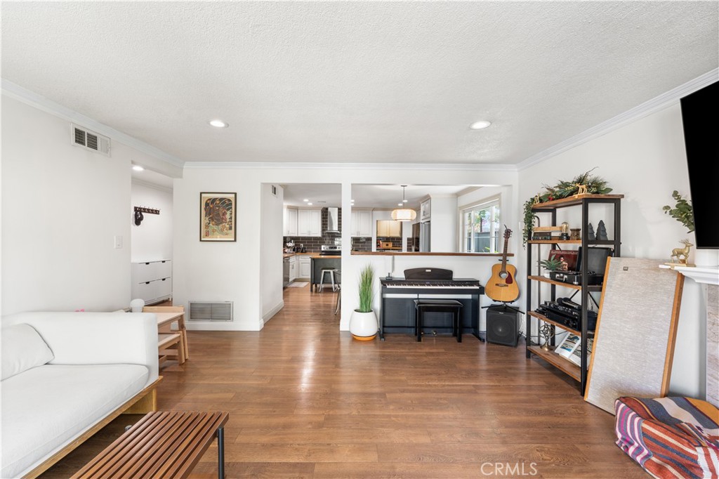 MLS #WS25270508 image #13