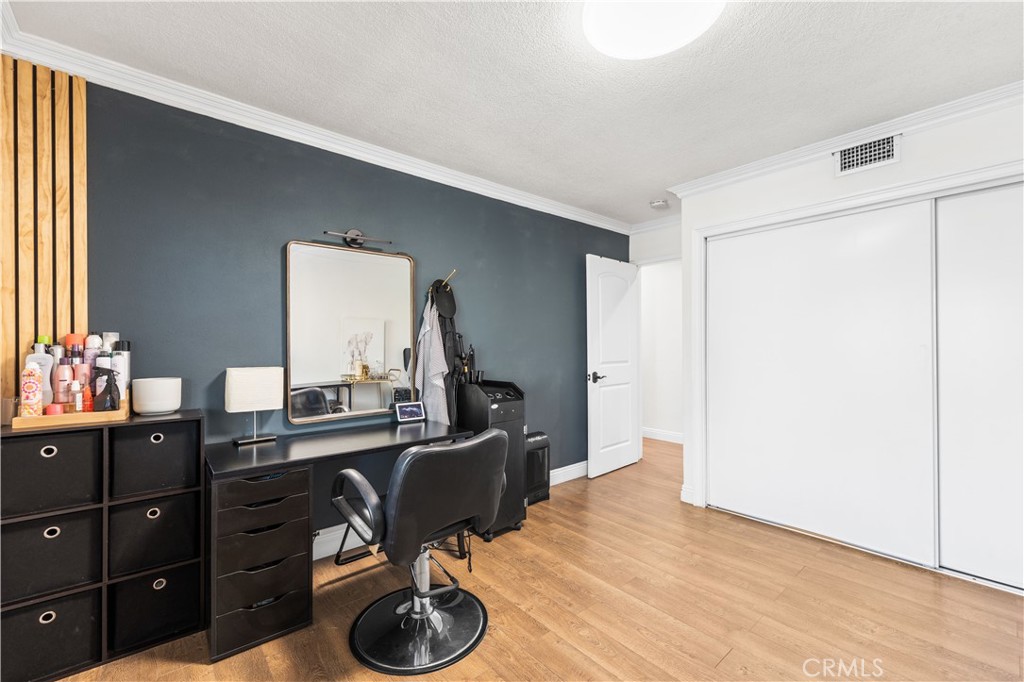 MLS #WS25270508 image #25