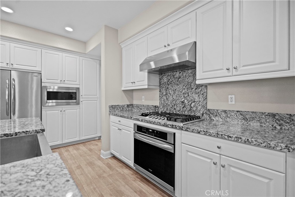 MLS #WS25270586 image #39